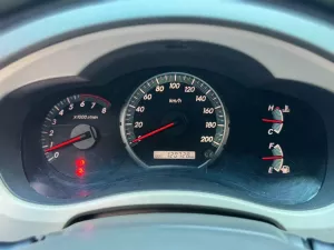 Toyota Innova 2.0E 2015