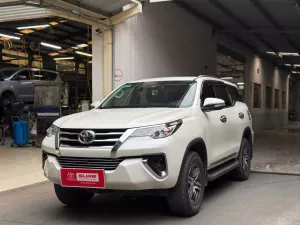 Toyota Fortuner Fortuner 2.7V AT 2017 - Bán xe Toyota Fortuner 2.7V AT sản xuất 2017