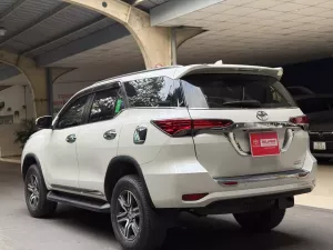 Toyota Fortuner Fortuner 2.7V AT 2017 - Bán xe Toyota Fortuner 2.7V AT sản xuất 2017