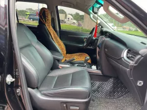 Toyota Fortuner Fortuner 2.7V AT 2022 - Bán ô tô Toyota Fortuner 2.7V AT sản xuất 2022, màu đen