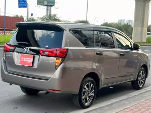 Toyota Innova INNOVA 2.0E MT 2021 - Bán ô tô Toyota Innova 2.0E MT đời 2021