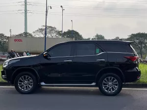 Toyota Fortuner 2.7V 2022