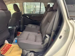 Toyota Innova 2.0E 2022 - Bán xe Toyota Innova 2.0E đời 2022, màu trắng