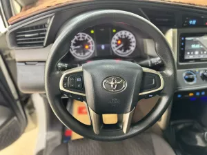 Toyota Innova 2.0E 2022 - Bán xe Toyota Innova 2.0E đời 2022, màu trắng