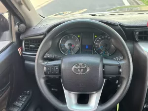 Toyota Fortuner 2.4G MT 2019 - Bán xe Toyota Fortuner 2.4G MT đời 2019, màu nâu giá cạnh tranh