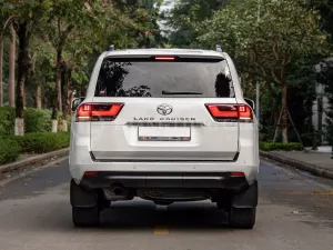 Toyota Land Cruiser 2022 - TOYOTA LAND CRUISER LC300 – TRẮNG/KEM ĐẲNG CẤP