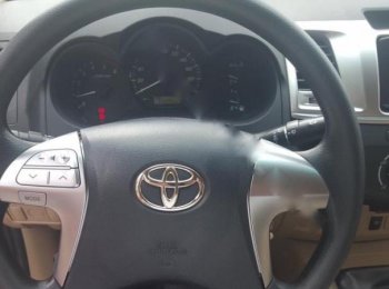 Toyota Hilux 4x2MT 2013 - Cần bán lại xe Toyota Hilux 4x2MT đời 2013, màu xám số sàn