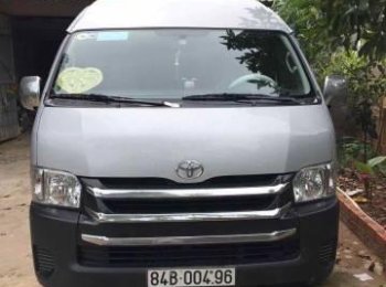 Toyota Hiace 2015 - Cần bán xe Toyota Hiace đời 2015, màu bạc, 950tr