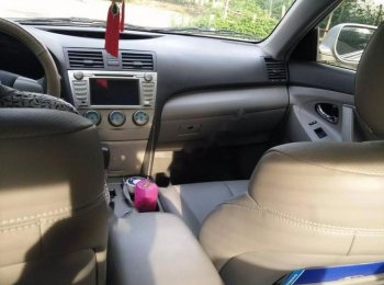 Toyota Camry LE 2008 - Bán Toyota Camry LE đời 2008, màu bạc, nhập khẩu giá cạnh tranh