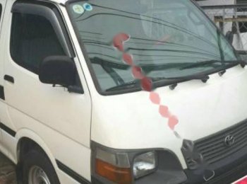 Toyota Hiace 2000 - Bán Toyota Hiace đời 2000, màu trắng