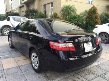 Toyota Camry LE 2007 - Cần bán Toyota Camry đời 2007 màu đen, xe nhập khẩu, giá chỉ 595 triệu