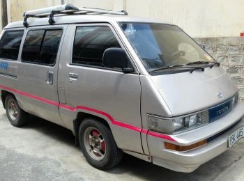 Toyota Van MT 1988 - Bán Toyota Van MT đời 1988, màu bạc, xe nhập