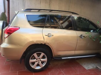 Toyota RAV4   2008 - Bán ô tô Toyota RAV4, bản base sản xuất 2008, màu vàng, nhập khẩu nguyên chiếc, giá tốt