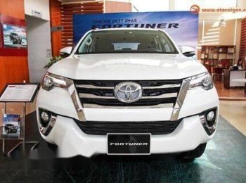 Toyota Fortuner  2.7V   2018 - Bán ô tô Toyota Fortuner 2.7V (4X2) năm 2018, màu trắng