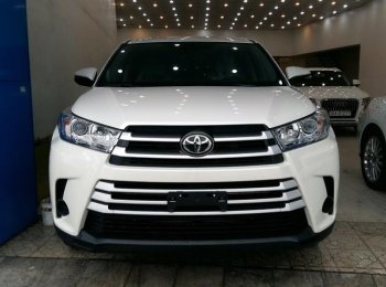 Toyota Highlander 2018 - Giao ngay xe mới nhập khẩu Mỹ Toyota Highlander LE màu trắng
