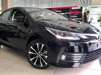Toyota Corolla Altis 2018 - Bán Toyota Corolla Altis 1.8 G (CVT) đủ màu, nhiều ưu đãi, giao xe ngay, lh: 0964898932