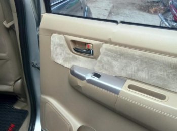Toyota Fortuner 2009 - Bán Toyota Fortuner năm 2009, màu bạc, giá chỉ 625 triệu