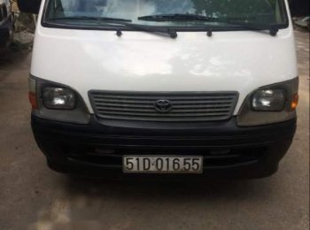 Toyota Van 2004 - Cần bán gấp Toyota Van đời 2004, màu trắng, xe nhập