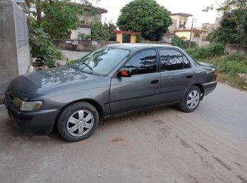 Toyota Corolla Altis 1995 - Bán Toyota Corolla altis đời 1995, màu xám, nhập khẩu, giá 95tr