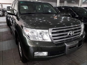 Toyota Land Cruiser Limited V6 2009 - Cần bán xe Toyota Land Cruiser Limited V6 đời 2009, màu xám, nhập khẩu