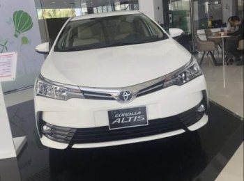 Toyota Corolla Altis 2019 - Bán Toyota Corolla Altis năm sản xuất 2019, màu trắng, 700 triệu