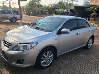 Toyota Corolla Altis 2010 - Bán Toyota Corolla Altis năm 2010, màu bạc, xe nhập chính chủ, giá tốt