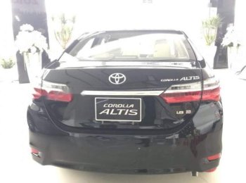 Toyota Corolla Altis 2019 - Bán ô tô Toyota Corolla altis sản xuất 2019, màu đen
