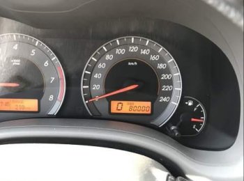 Toyota Corolla Altis   2010 - Bán Toyota Corolla altis sản xuất năm 2010, màu đen, xe nguyên zin chưa đâm đụng ngập nước