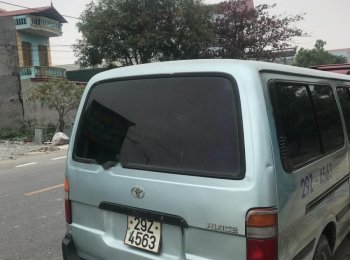 Toyota Hiace 2000 - Bán Toyota Hiace năm 2000, màu xanh lam xe còn mới lắm
