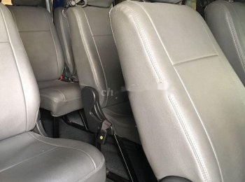 Toyota Hiace 2017 - Cần bán gấp Toyota Hiace đời 2017, màu bạc, nhập khẩu giá cạnh tranh
