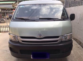 Toyota Hiace 2009 - Bán Toyota Hiace năm sản xuất 2009, màu bạc, giá 350tr