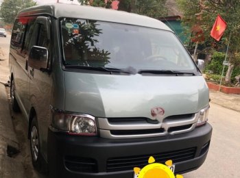 Toyota Hiace 2010 - Cần bán lại Toyota Hiace đời 2010, giá cạnh tranh