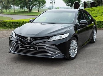 Toyota Camry 2020 - Hỗ trợ mua xe trả góp lãi suất thấp - Giao dịch nhanh với chiếc Toyota Camry 2.5Q, sản xuất 2020