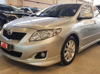 Toyota Corolla Altis 2.0V 2010 - Bán Toyota Corolla Altis 2.0V đời 2010, màu bạc