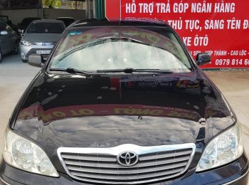 Toyota Camry 2002 - Cần bán gấp Toyota Camry sản xuất 2002 xe gia đình giá chỉ 220tr