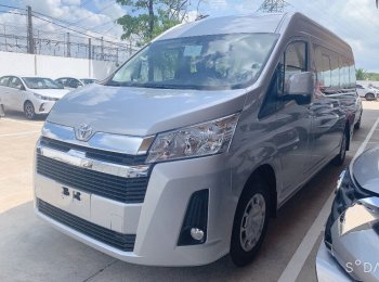 Toyota Hiace   2.8 Diesel  2021 - Bán Toyota Hiace 2.8 Diesel sản xuất năm 2021, màu bạc, nhập khẩu nguyên chiếc