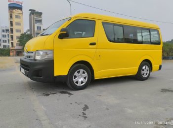 Toyota Van 2011 - Bán Toyota Van đời 2011, màu vàng Gía 280tr