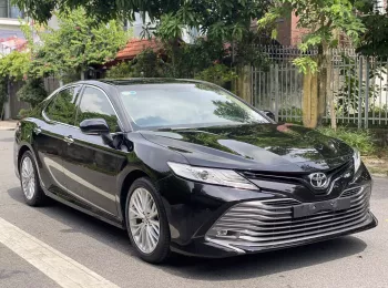 Toyota Camry 2021 - Chính chủ cần bán nhanh Toyota Camry 2.5Q 2021