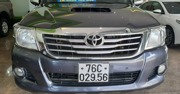 Toyota Hilux 2012 7 2012  2015 reviews technical data prices