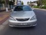 Toyota Camry LE 2005 - Bán Toyota Camry LE đời 2005, màu bạc, xe nhập 