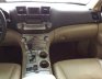 Toyota Highlander LE 2010 - Bán gấp Toyota Highlander LE đời 2010, xe nhập, giá chỉ 990 triệu