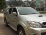 Toyota Hilux 3.0G  2010 - Bán gấp Toyota Hilux 3.0G đời 2010, màu bạc như mới