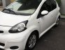 Toyota Aygo 2012 - Cần bán gấp Toyota Aygo sản xuất năm 2012, màu trắng, nhập khẩu số tự động, 335tr