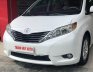 Toyota Sienna 2010 - Bán Toyota Sienna năm sản xuất 2010, màu trắng xe gia đình