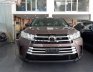 Toyota Highlander LE 2.7 2017 - Bán chiếc xe Toyota Highlander 2.7 LE tháng 2- 2017 màu cà phê cực đẹp