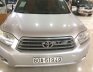 Toyota Highlander 2008 - Cần bán Toyota Highlander đời 2008, màu bạc chính chủ, 700 triệu