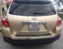 Toyota Highlander SE 2.7 2011 - Bán Toyota Highlander SE 2.7 đời 2011, màu vàng, nhập khẩu nguyên chiếc