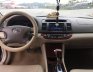 Toyota Camry 2002 - Bán Toyota Camry sản xuất năm 2002, màu đen 