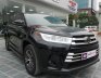 Toyota Highlander LE 2017 - Bán Toyota Highlander sản xuất 2017, màu đen, nội thất xanh lam đặt biệt hiếm