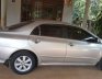 Toyota Corolla Altis 2010 - Cần bán lại xe Toyota Corolla Altis năm 2010, màu bạc xe gia đình, giá tốt